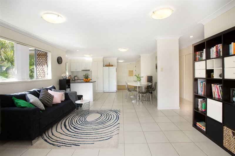 Photo - 125 Englefield Road, Oxley QLD 4075 - Image 4