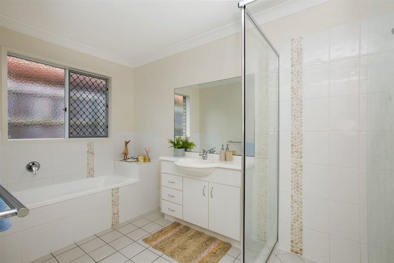 Photo - 125 Englefield Road, Oxley QLD 4075 - Image 7