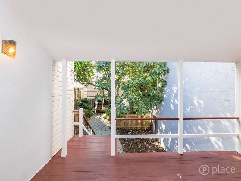 Photo - 125 Fortescue Street, Spring Hill QLD 4000 - Image 9