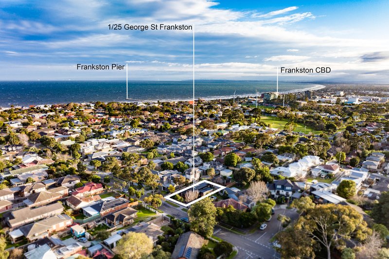 Photo - 1/25 George Street, Frankston VIC 3199 - Image 3