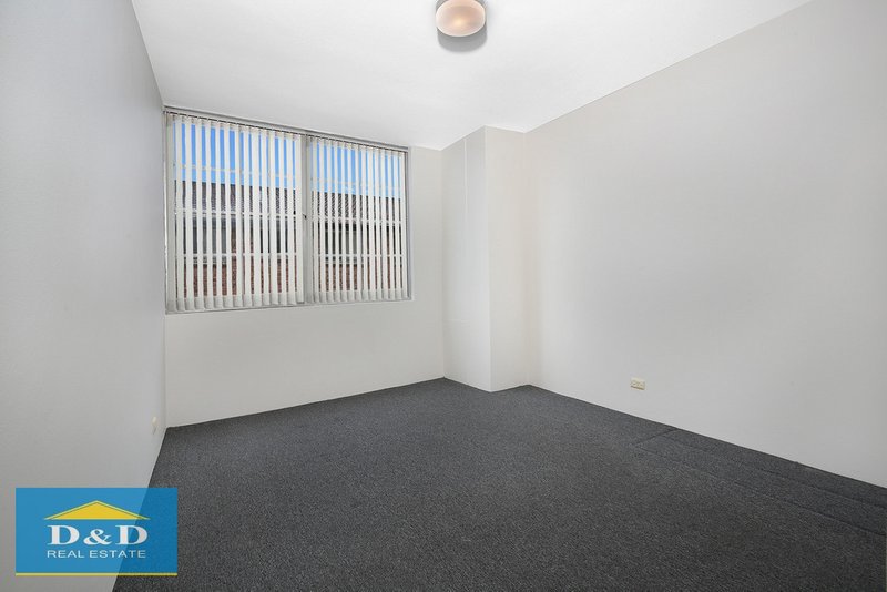 Photo - 12/5 Good Street, Parramatta NSW 2150 - Image 5