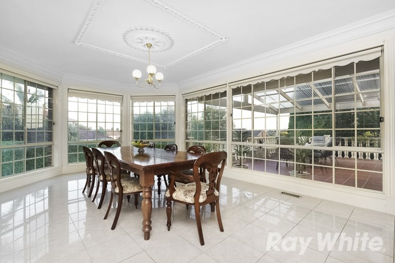 Photo - 125 Grandview Road, Wheelers Hill VIC 3150 - Image 5