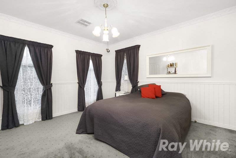 Photo - 125 Grandview Road, Wheelers Hill VIC 3150 - Image 8