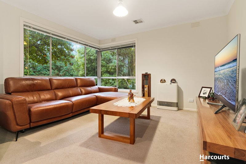 Photo - 1/25 Grenfell Road, Mount Waverley VIC 3149 - Image 2