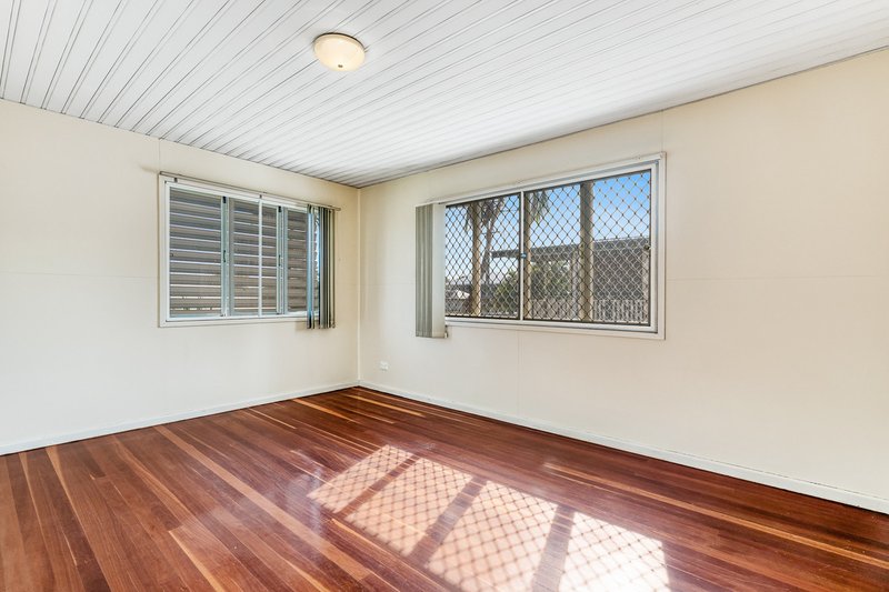 Photo - 125 Groth Road, Boondall QLD 4034 - Image 7