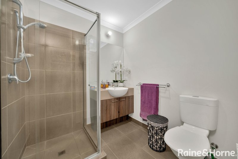 Photo - 125 Hummingbird Blvd , Tarneit VIC 3029 - Image 12