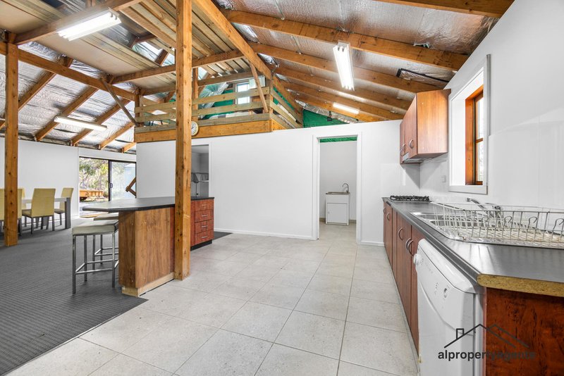 Photo - 125 John Mcphees Drive, Toolondo VIC 3401 - Image 11