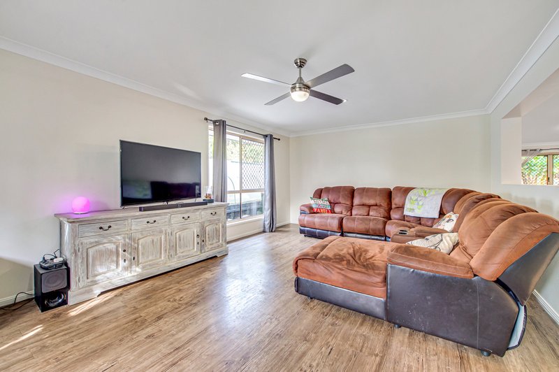 Photo - 125 Jubilee Avenue, Forest Lake QLD 4078 - Image 3