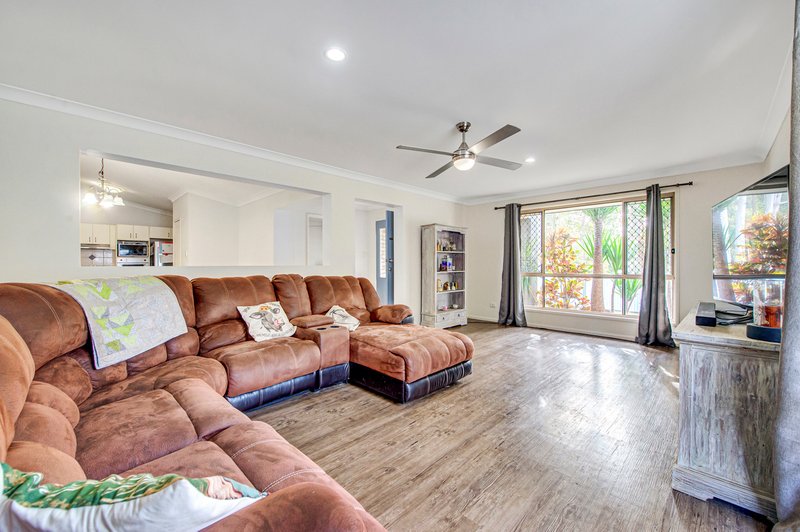 Photo - 125 Jubilee Avenue, Forest Lake QLD 4078 - Image 4