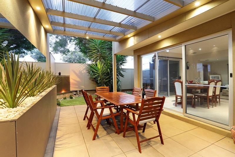 Photo - 125 Kilgour Street, Geelong VIC 3220 - Image 2