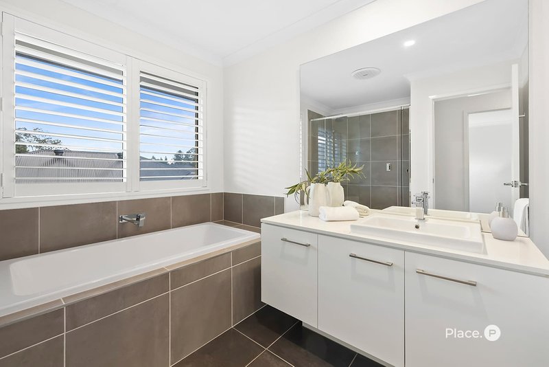 Photo - 125 Kingfisher Drive, Upper Kedron QLD 4055 - Image 12