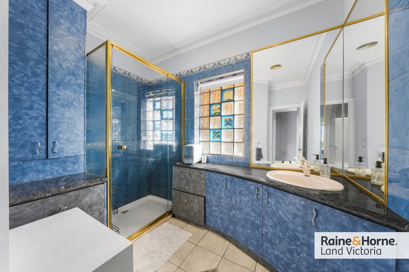 Photo - 125 Loemans Road, Bulla VIC 3428 - Image 10