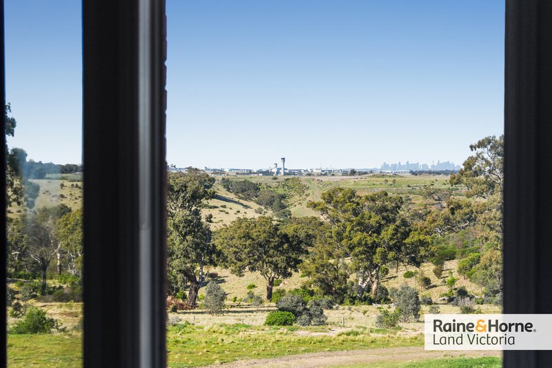 Photo - 125 Loemans Road, Bulla VIC 3428 - Image 17