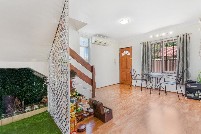 Photo - 1/25 Longfield Street, Cabramatta NSW 2166 - Image 3