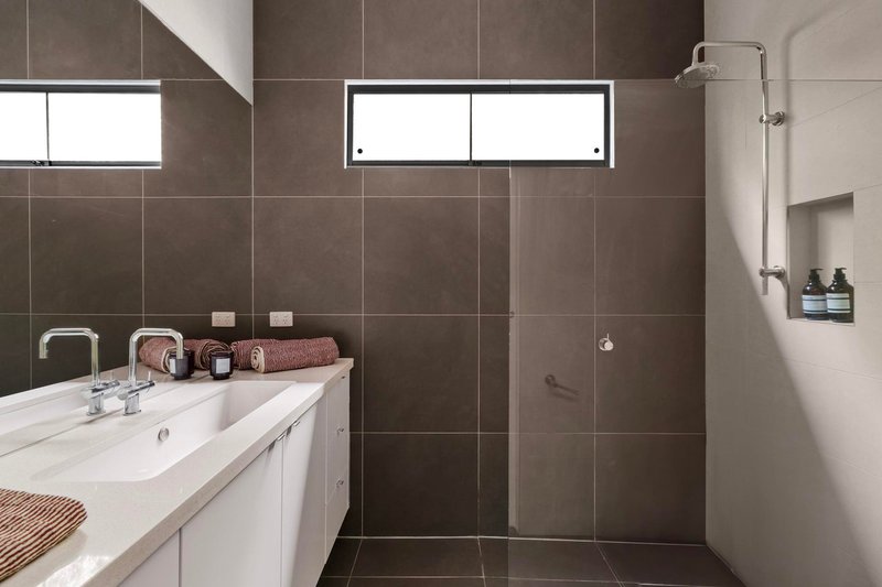 Photo - 125 Mason Street, Newport VIC 3015 - Image 9