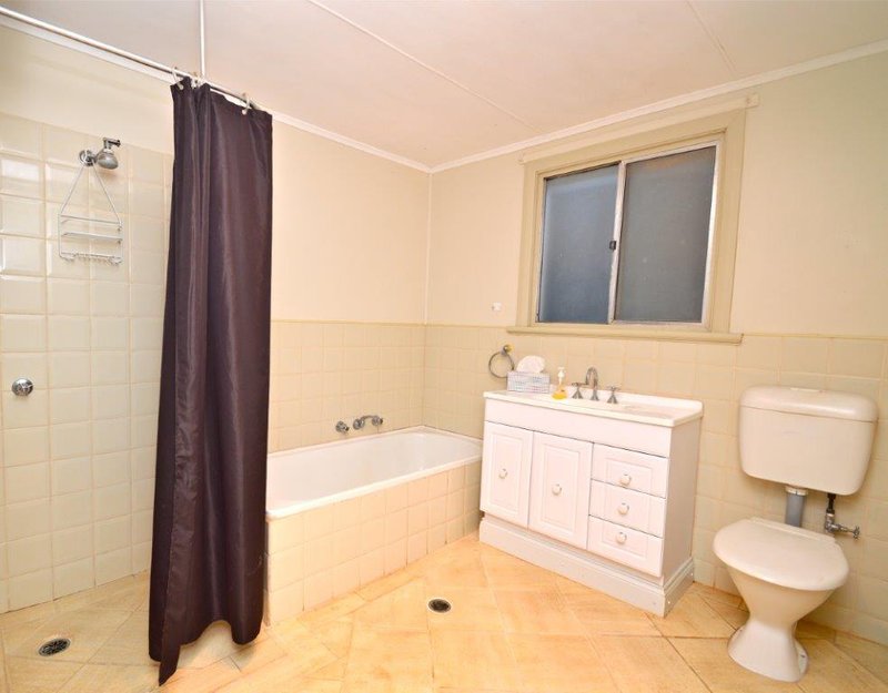 Photo - 125 Mcculloch Street, Broken Hill NSW 2880 - Image 2