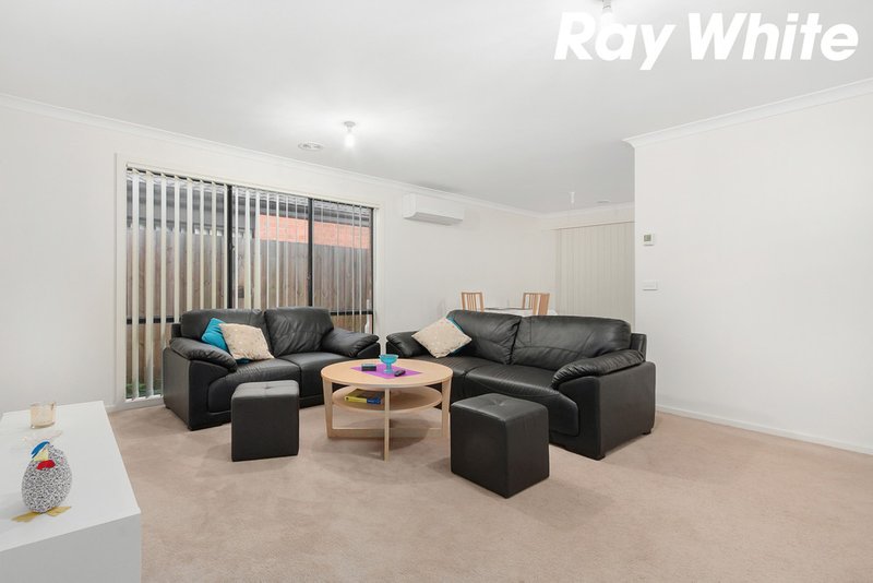 Photo - 12/5 Melissa Way, Pakenham VIC 3810 - Image 2