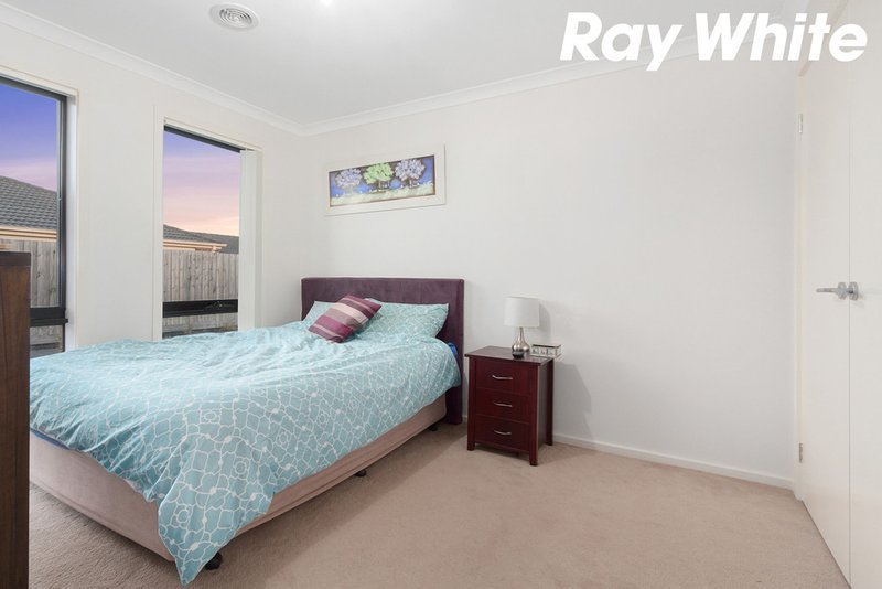 Photo - 12/5 Melissa Way, Pakenham VIC 3810 - Image 5