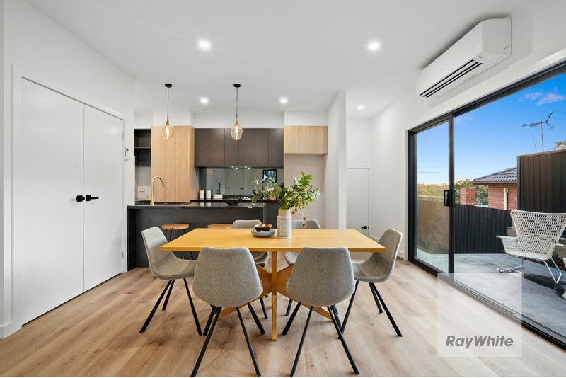 Photo - 1/25 Neilsen Crescent, Bundoora VIC 3083 - Image 6