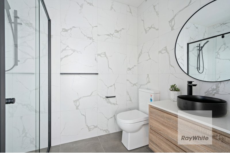Photo - 1/25 Neilsen Crescent, Bundoora VIC 3083 - Image 8