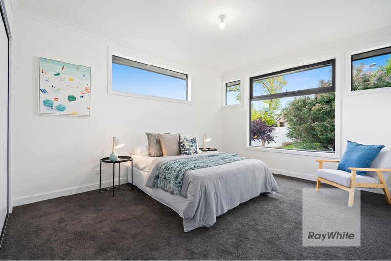 Photo - 1/25 Neilsen Crescent, Bundoora VIC 3083 - Image 9