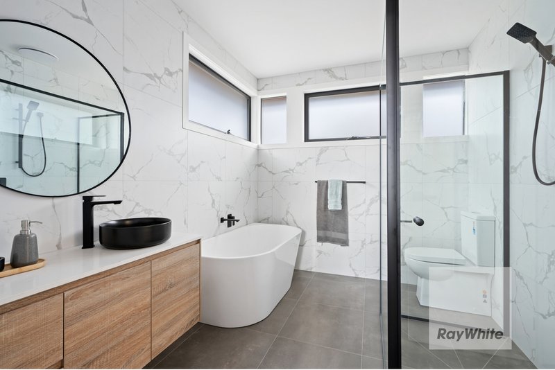 Photo - 1/25 Neilsen Crescent, Bundoora VIC 3083 - Image 11