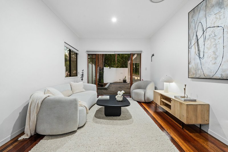 Photo - 125 Ninth Avenue, St Lucia QLD 4067 - Image 5