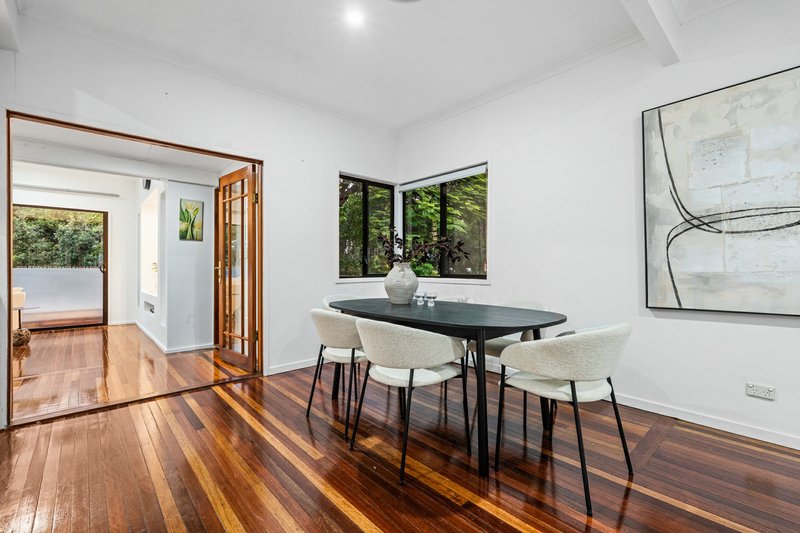 Photo - 125 Ninth Avenue, St Lucia QLD 4067 - Image 9