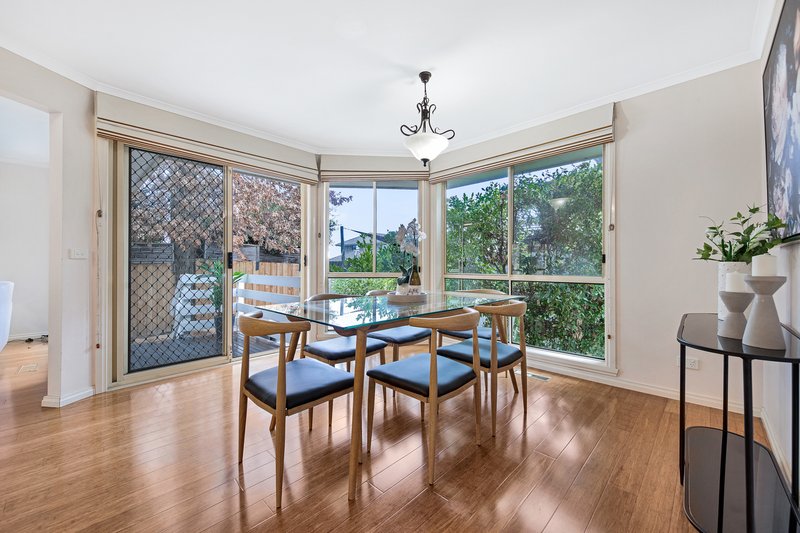 Photo - 1/25 Parkhill Drive, Ashwood VIC 3147 - Image 6