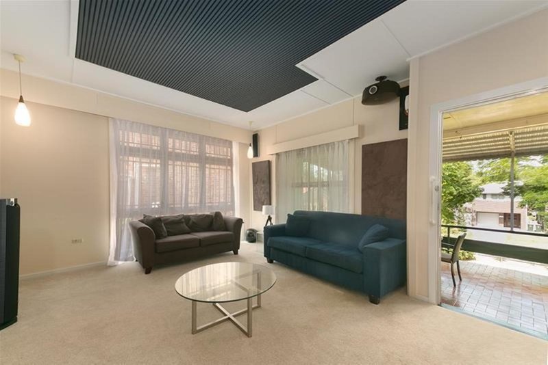 Photo - 125 Payne Street, Indooroopilly QLD 4068 - Image 4