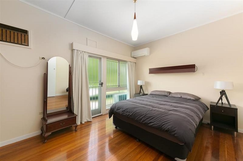 Photo - 125 Payne Street, Indooroopilly QLD 4068 - Image 8