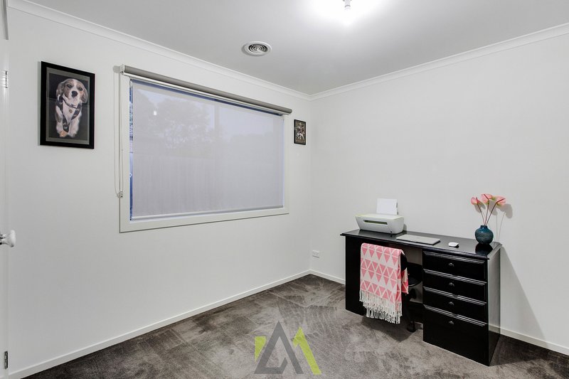 Photo - 1/25 Raneen Drive, Langwarrin VIC 3910 - Image 9