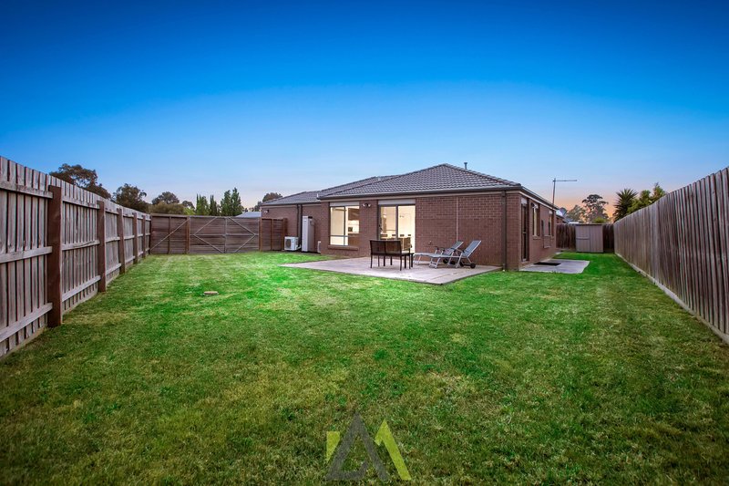 Photo - 1/25 Raneen Drive, Langwarrin VIC 3910 - Image 12