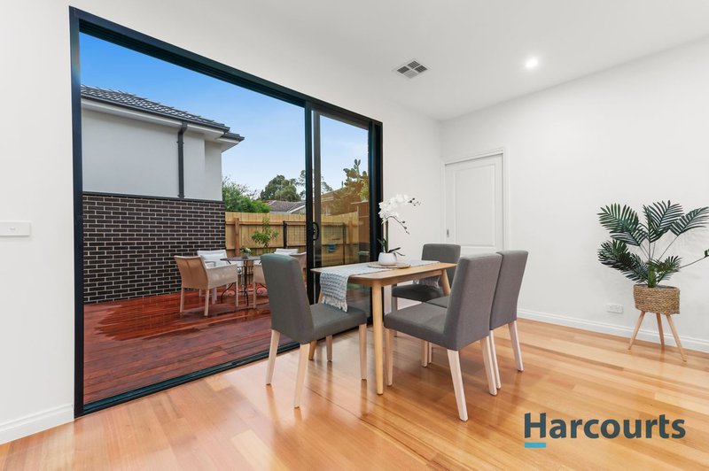 Photo - 1/25 Rhonda Street, Doncaster VIC 3108 - Image 5