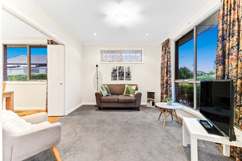 Photo - 1/25 Rob Roy Street, Glen Waverley VIC 3150 - Image 5