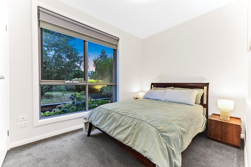 Photo - 1/25 Rob Roy Street, Glen Waverley VIC 3150 - Image 10