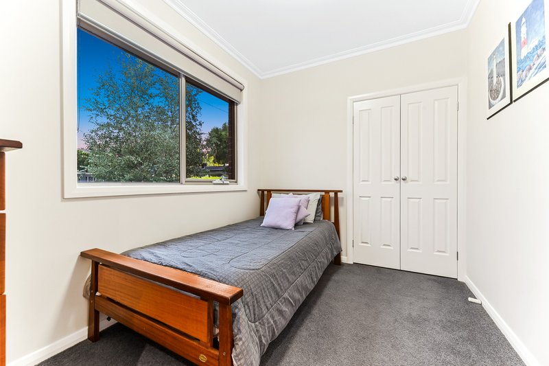 Photo - 1/25 Rob Roy Street, Glen Waverley VIC 3150 - Image 11