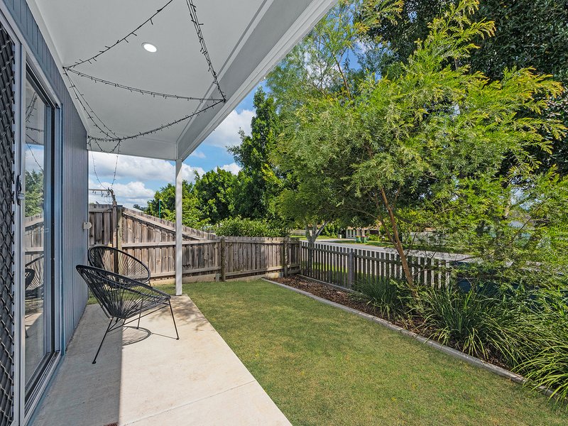 Photo - 1/25 Saint Andrews Drive, Leichhardt QLD 4305 - Image 13