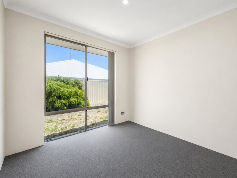 Photo - 125 Sapphire Chase, Wellard WA 6170 - Image 13
