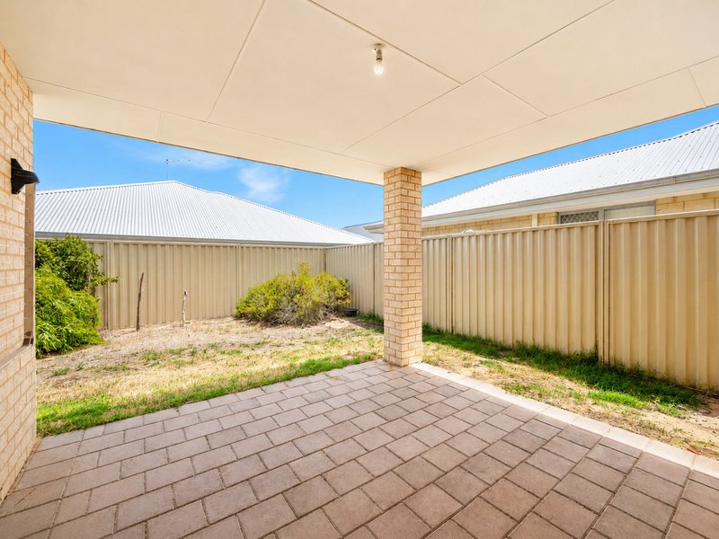 Photo - 125 Sapphire Chase, Wellard WA 6170 - Image 16