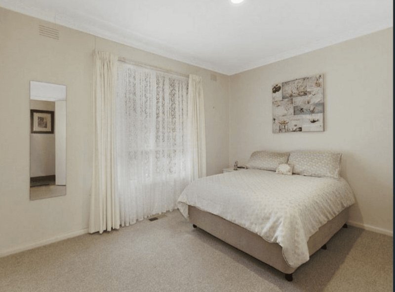 Photo - 1/25 Talbot Road, Mount Waverley VIC 3149 - Image 4