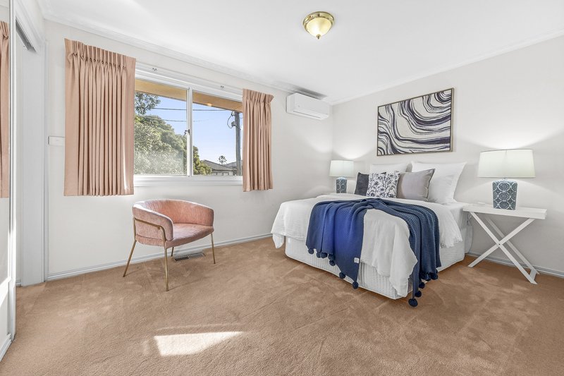 Photo - 1/25 Torroodun Street, Mount Waverley VIC 3149 - Image 8