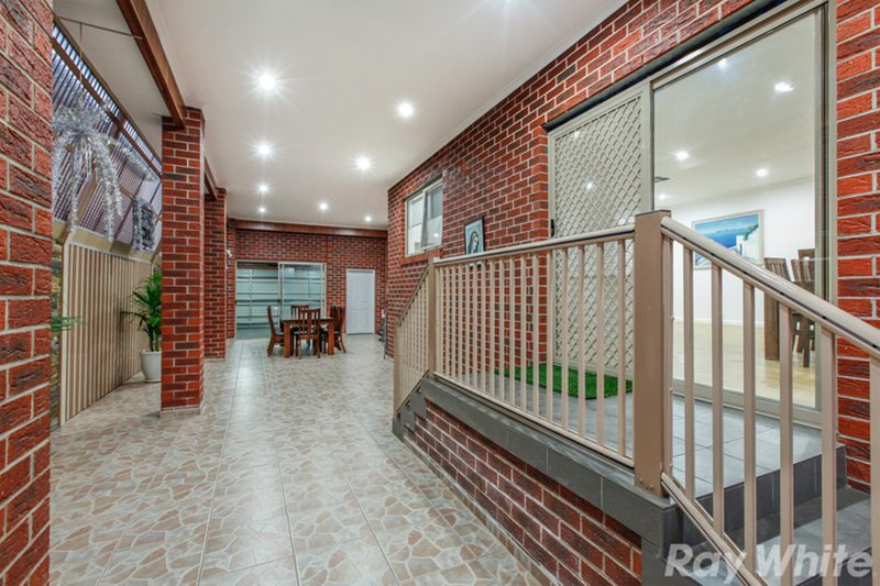 Photo - 125 Vincent Drive, South Morang VIC 3752 - Image 12