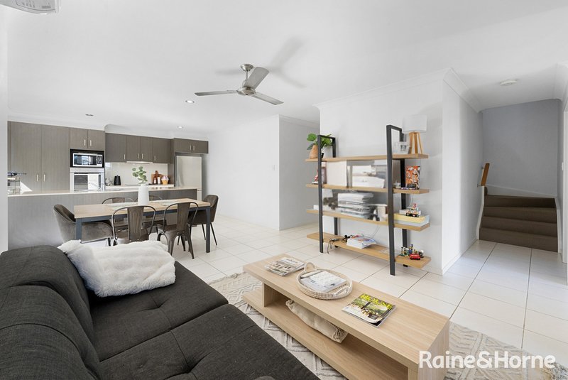 Photo - 1/25 Wilcox Street, Eimeo QLD 4740 - Image 7
