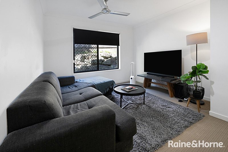 Photo - 1/25 Wilcox Street, Eimeo QLD 4740 - Image 8