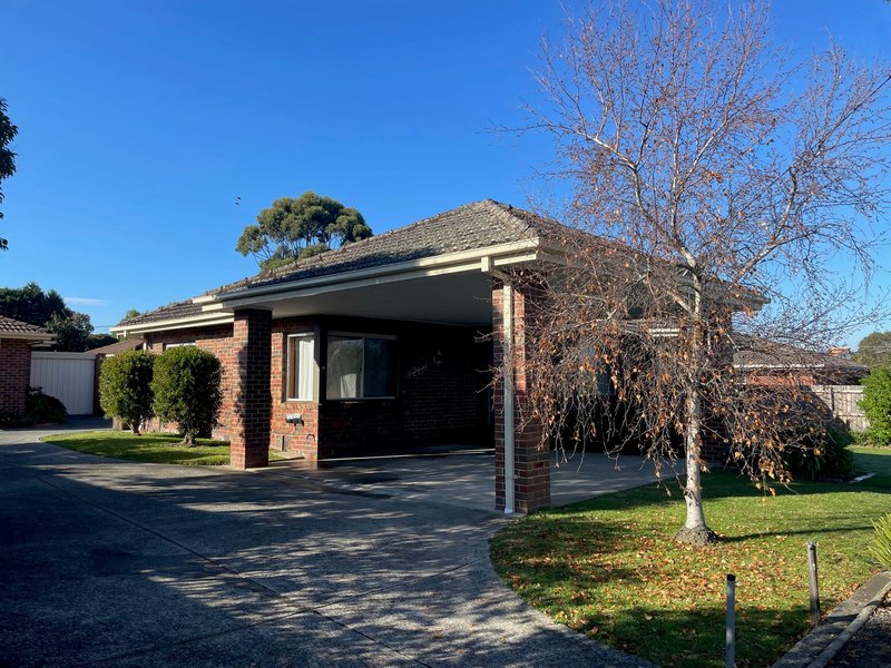 Photo - 1/253 Blackburn Road, Blackburn South VIC 3130 - Image 2