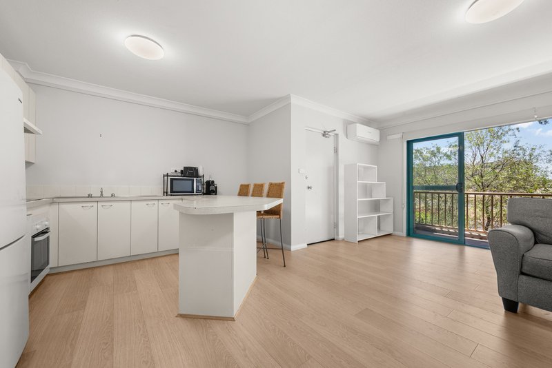 Photo - 12/53 Mcmillan Crescent, Griffith ACT 2603 - Image 3