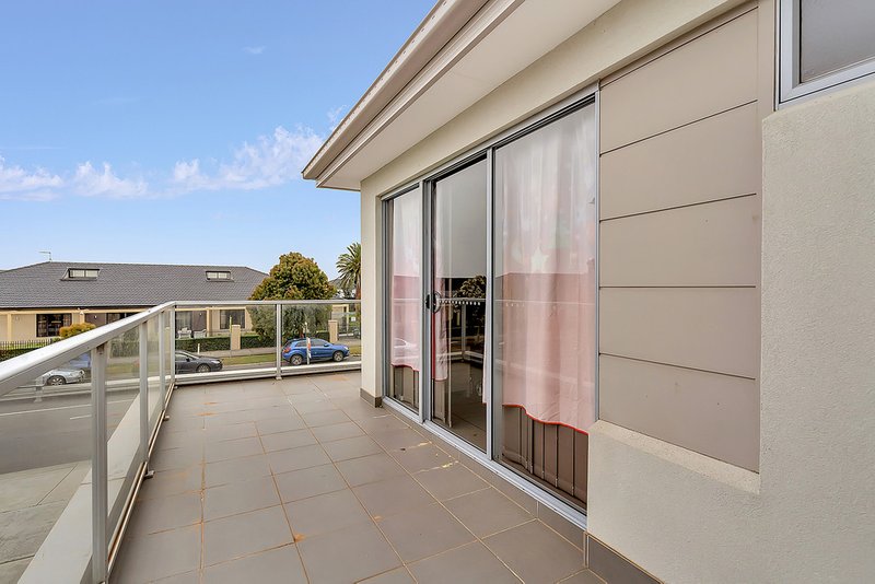 Photo - 1/254 Waterview Boulevard, Craigieburn VIC 3064 - Image 13