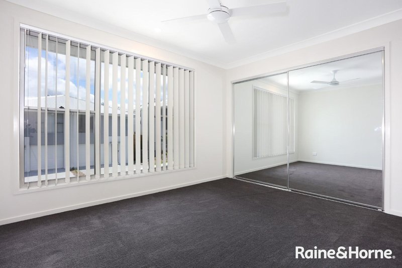 Photo - 125/63 Watercress Boulevard, Redbank Plains QLD 4301 - Image 11