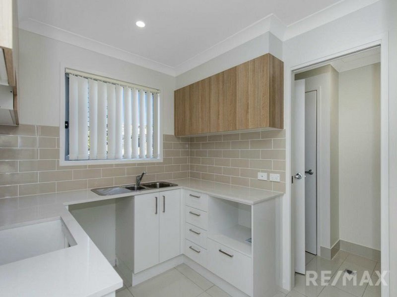 Photo - 12/57 Mcauley Pde , Pacific Pines QLD 4211 - Image 4